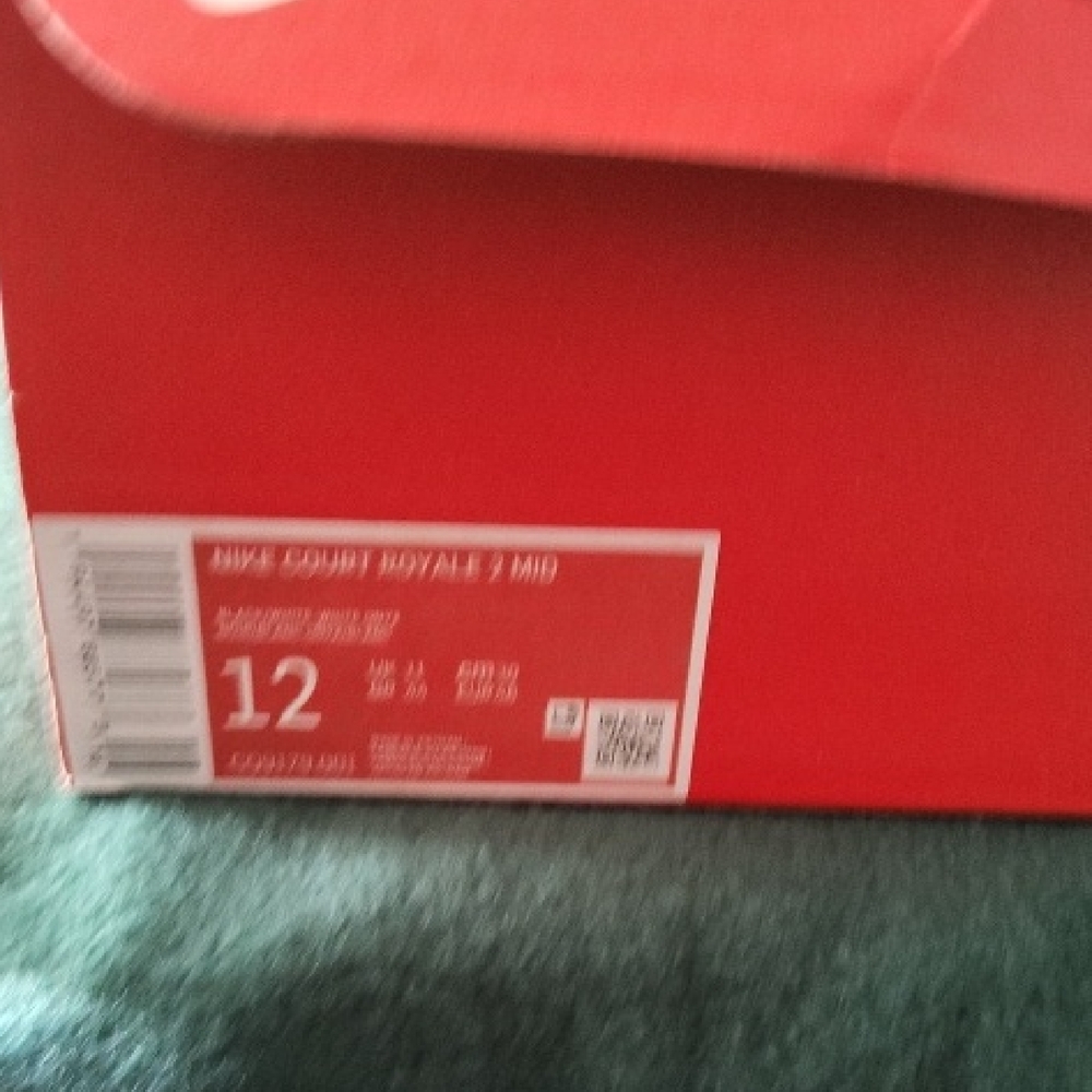 Nike Court Royale 2 Mid Sneakers